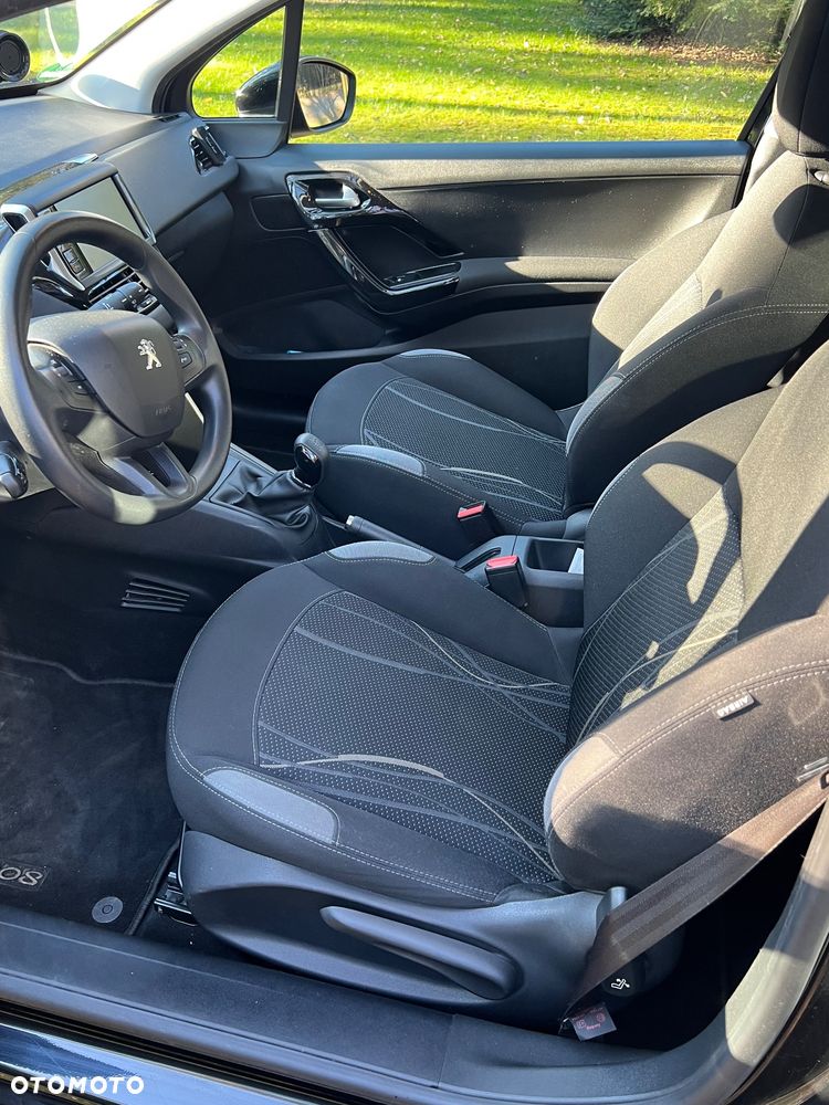 Peugeot 208 68 VTI Active - 13