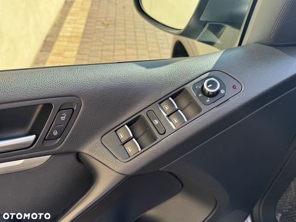 Volkswagen Tiguan - 16