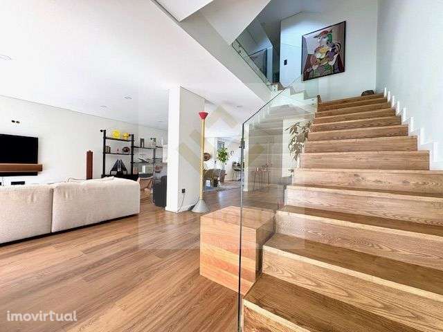 Moradia T4 de Luxo com Piscina e Jardim em Esmoriz - Grande imagem: 3/56
