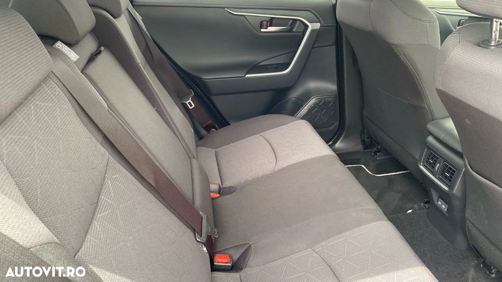 TOYOTA RAV4 2025 — imagine 7