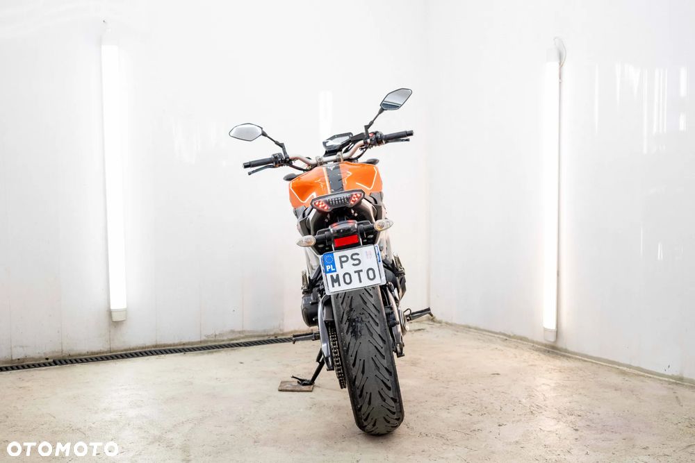 Yamaha MT - 7