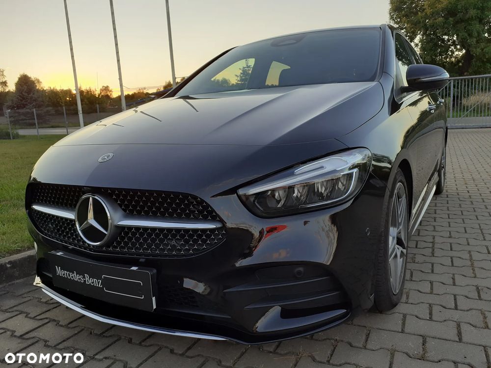 Mercedes-Benz Klasa B 200 d AMG Line 8G-DCT - 31