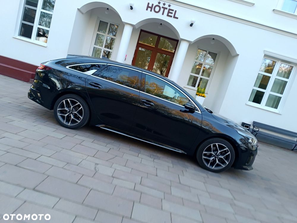 Kia ProCeed 1.4 T-GDI DCT7 OPF GT LINE - 12