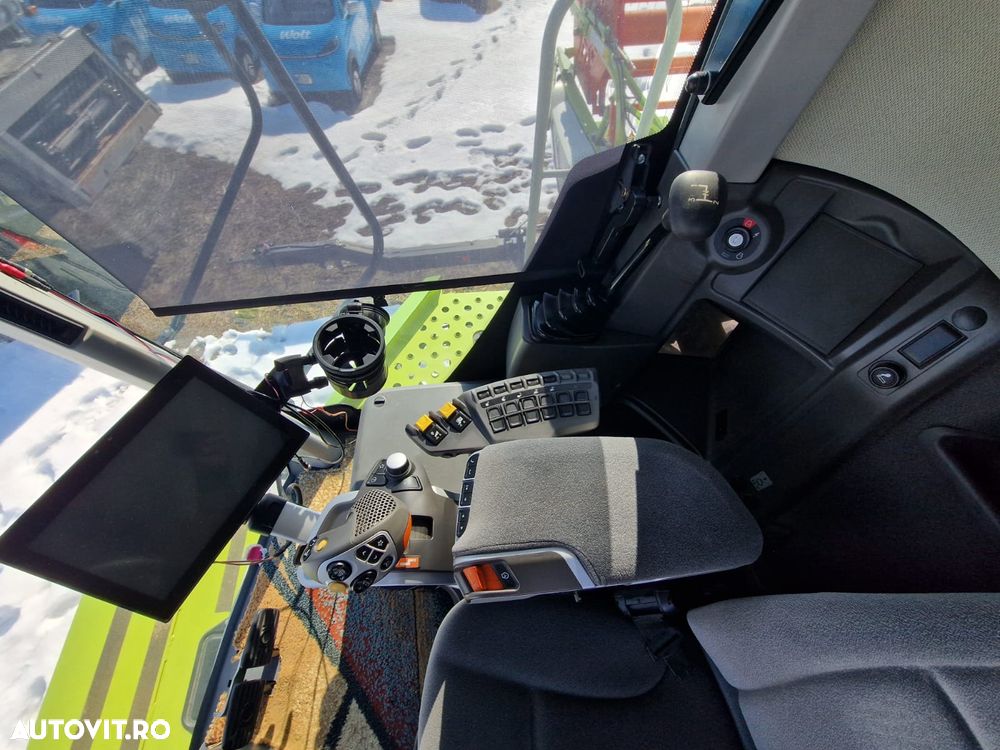 Claas TUCANO 440 - 24