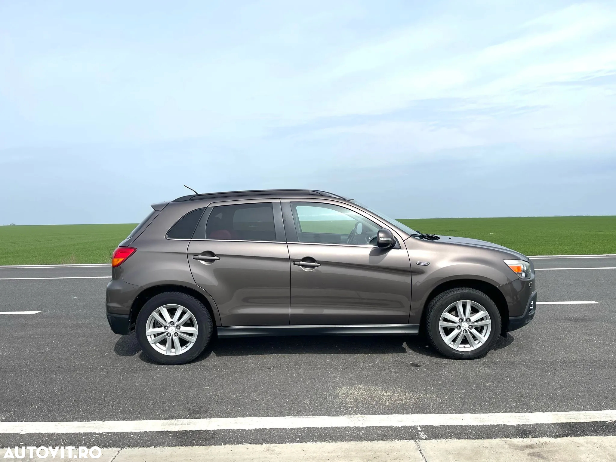 Mitsubishi ASX - 5