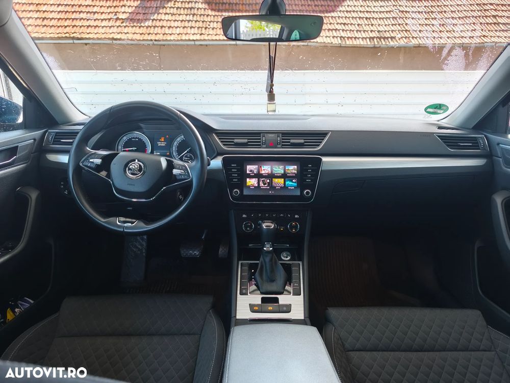 Skoda Superb Combi 2.0 TDI DSG Ambition - 14