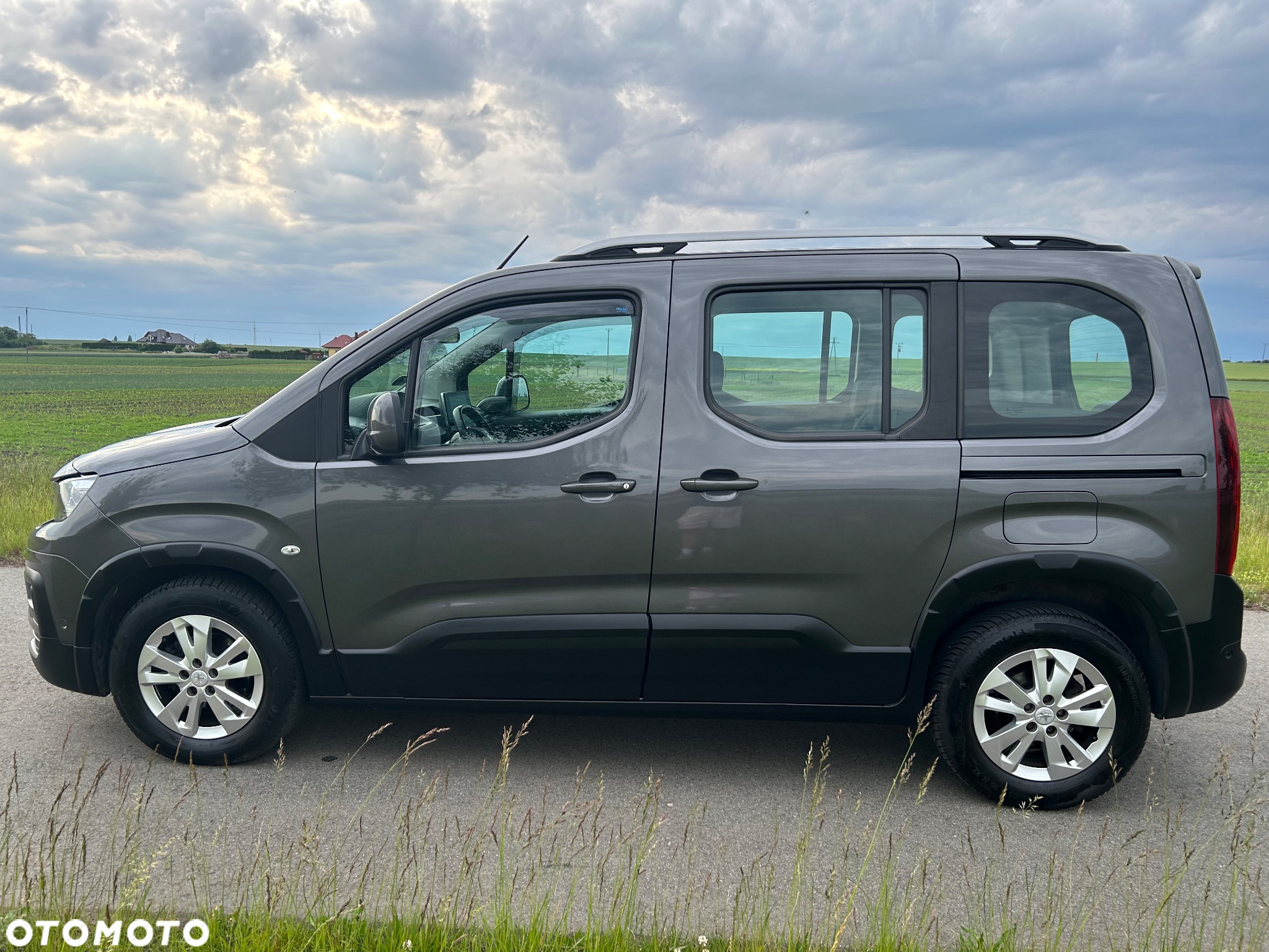Peugeot Rifter 1.5 BlueHDI Allure Pack S&S - 34