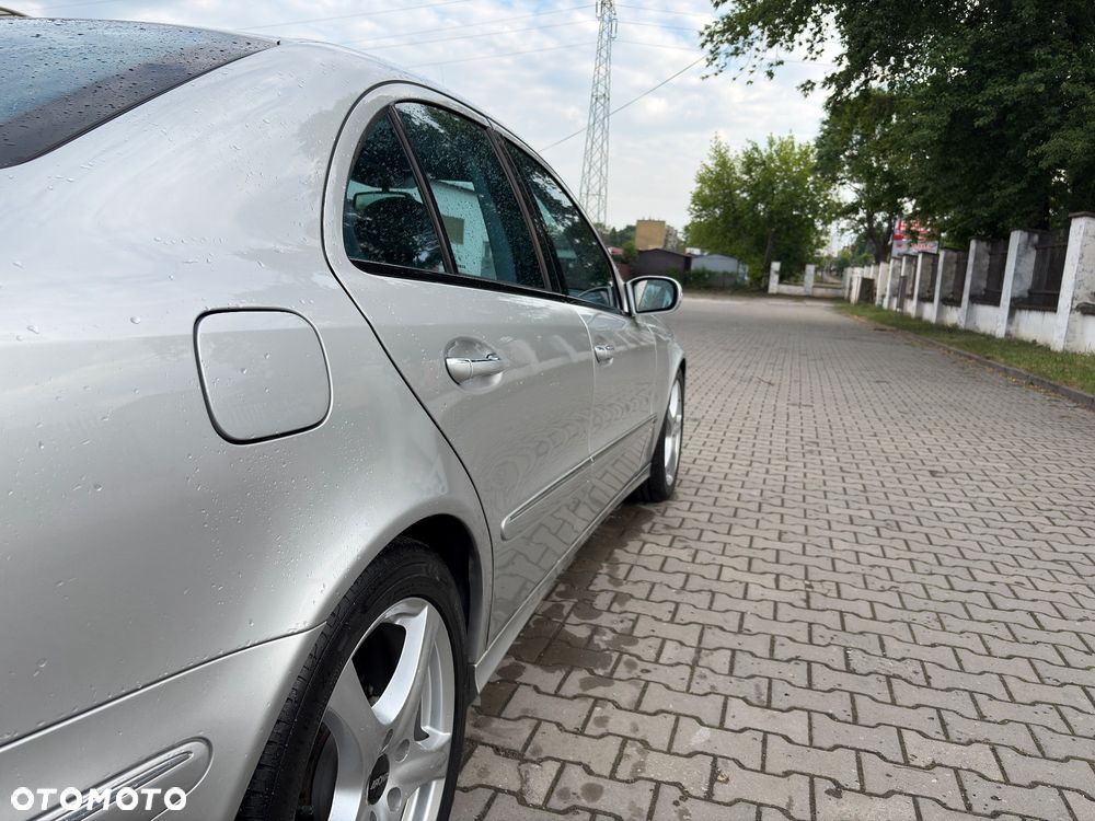Mercedes-Benz Klasa E - 11
