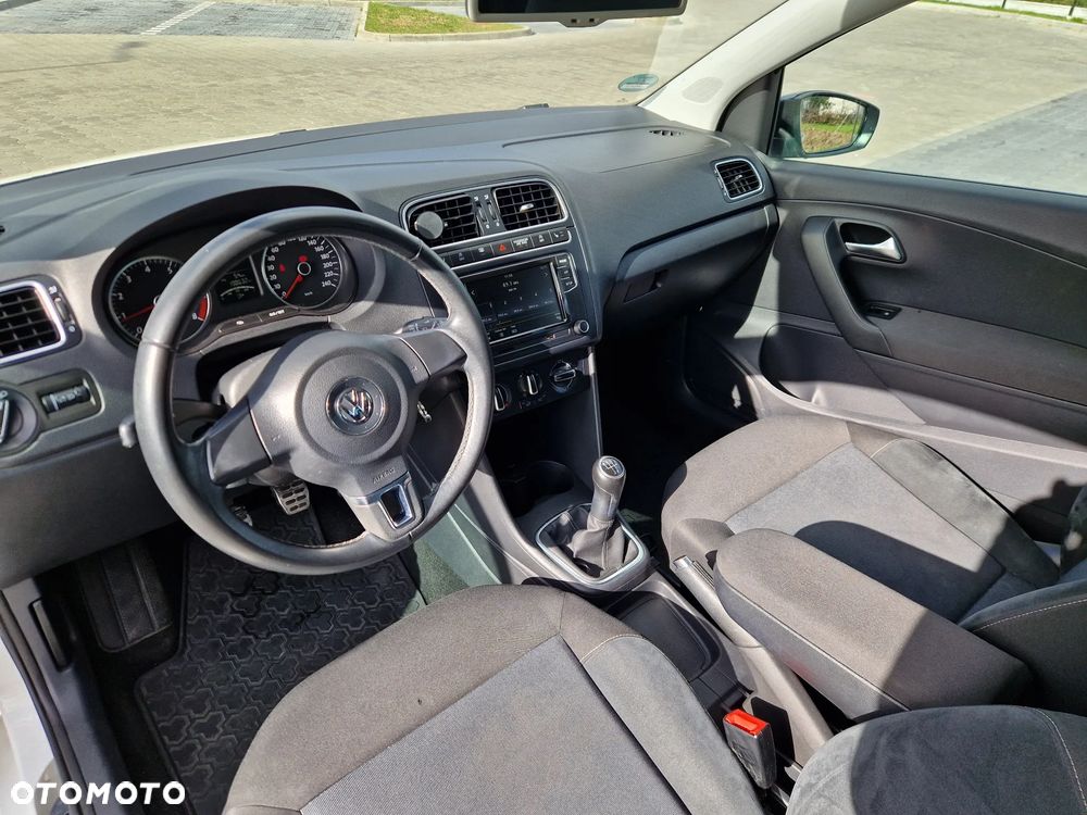 Volkswagen Polo 1.2 12V Highline - 23