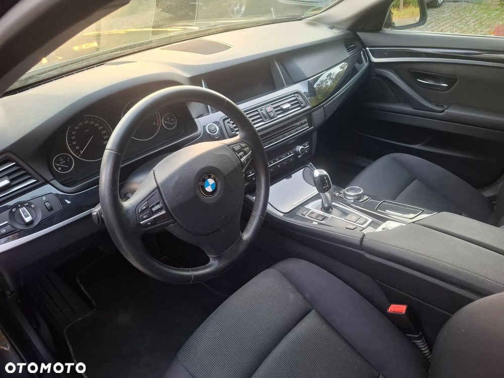 BMW Seria 5 - 10