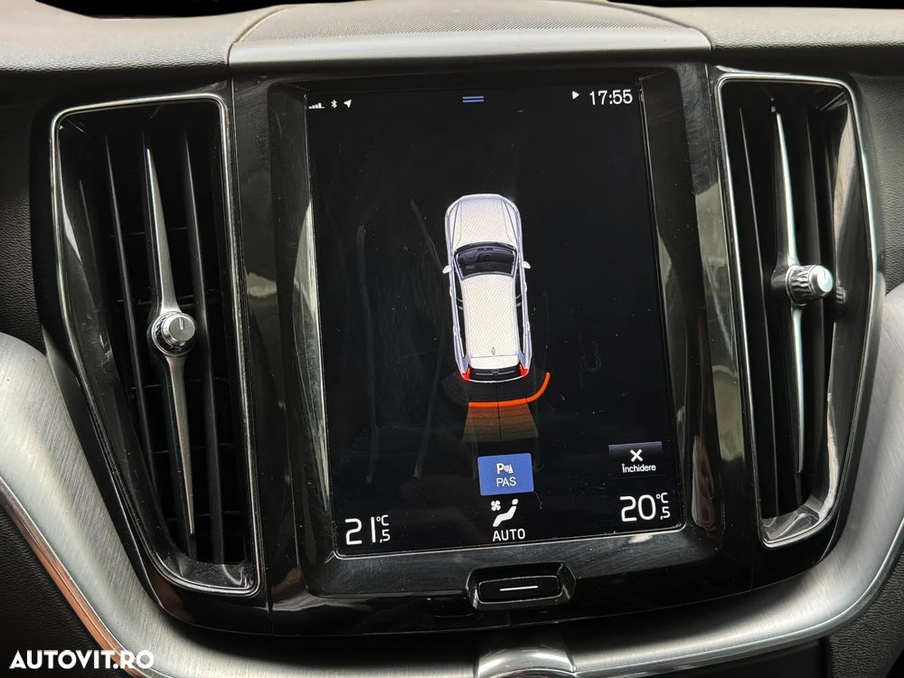 Volvo XC 60 D4 AWD Geartronic Momentum - 28
