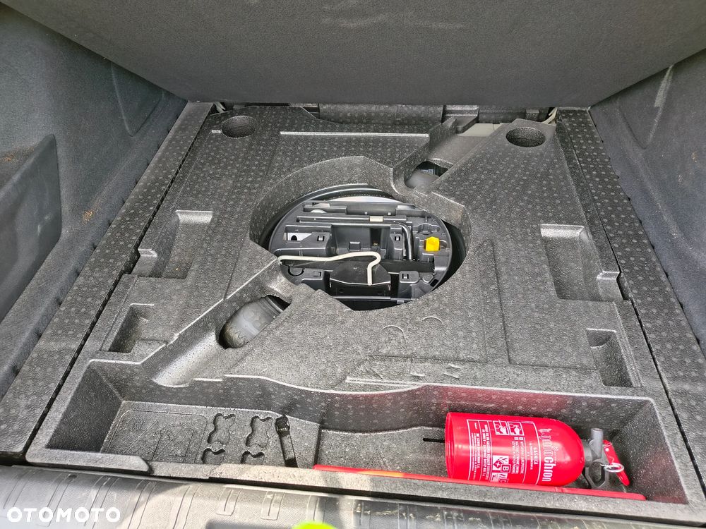 Peugeot 308 1.2 PureTech GPF Allure Pack S&S - 13