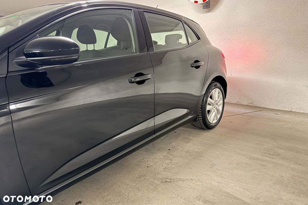 Renault Megane 1.0 TCe Zen - 25