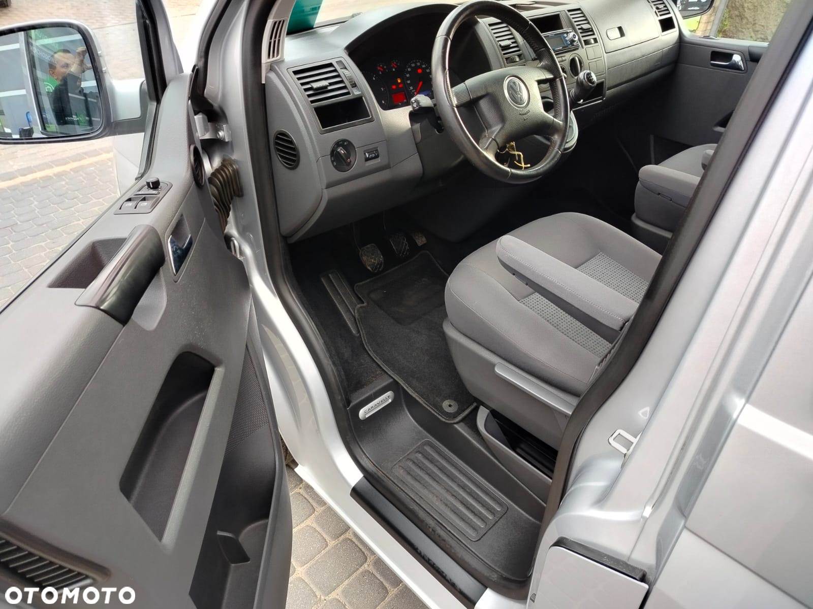 Volkswagen Caravelle TDI L1 Mixt - 16