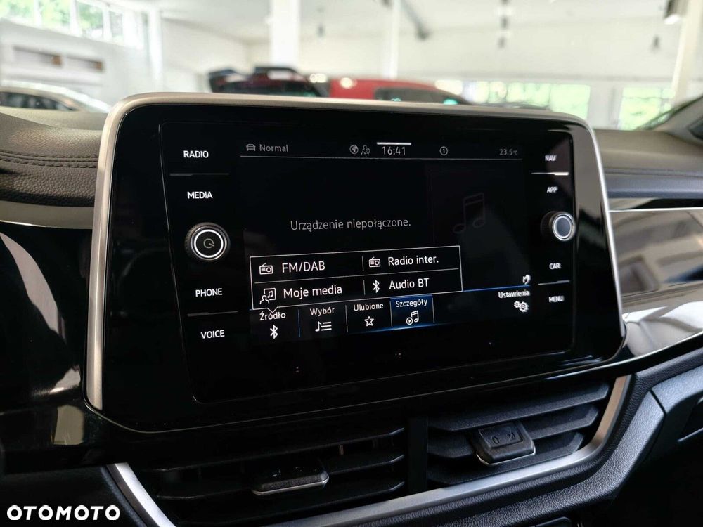 Volkswagen T-Roc - 23