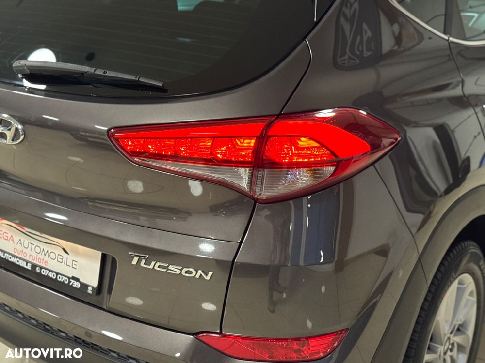 Hyundai Tucson blue 1.7 CRDi 2WD Style - 35