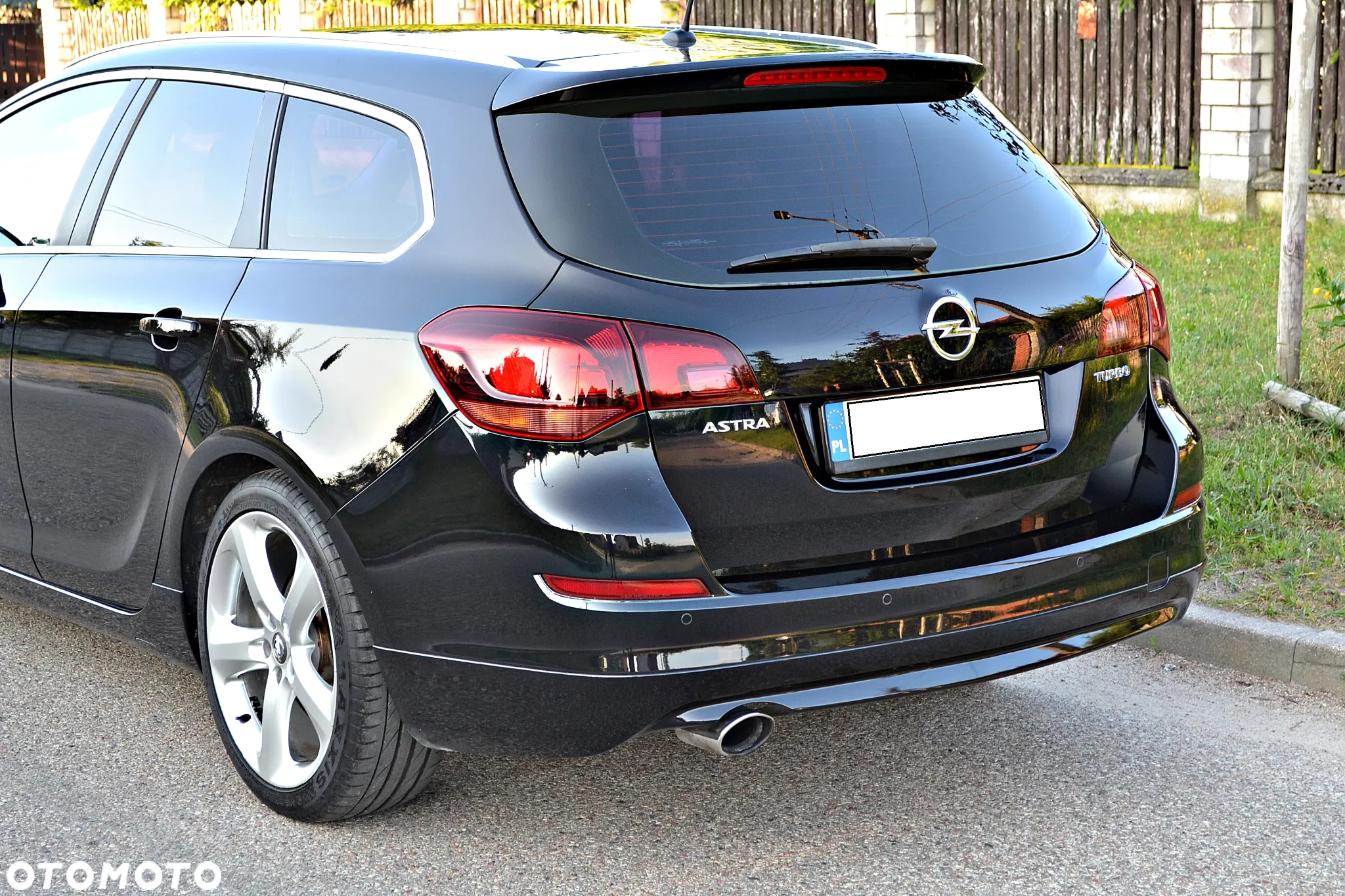 Opel Astra 1.6 Turbo Sport - 11