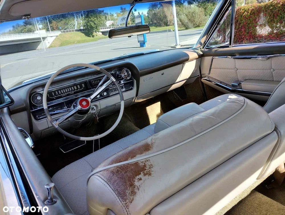 Cadillac Deville - 9