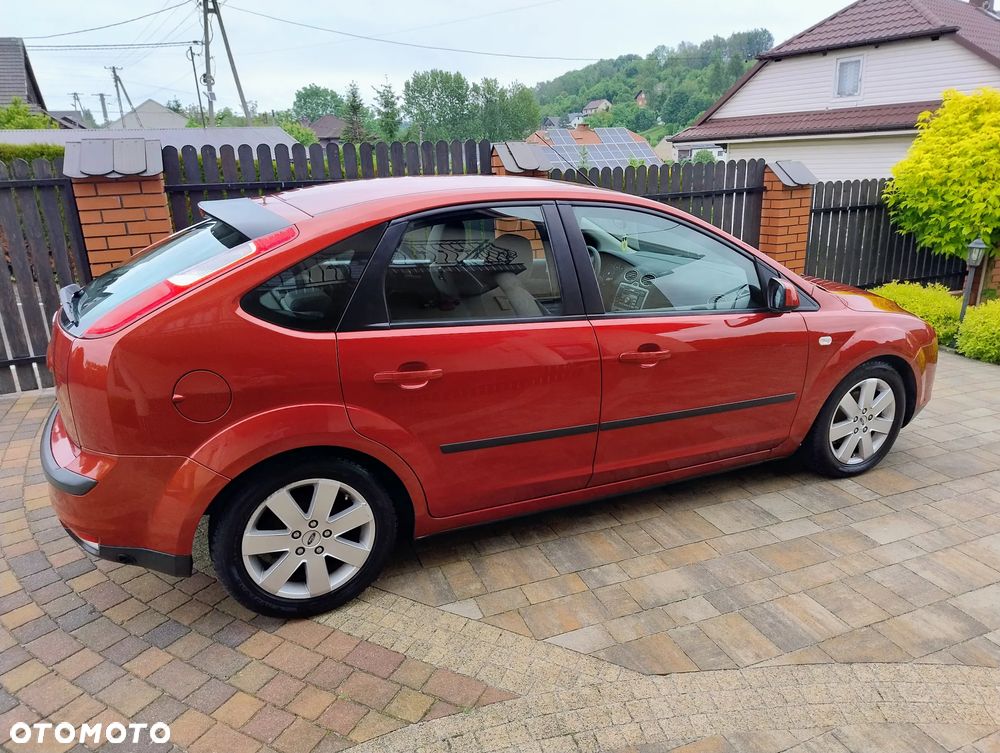 Ford Focus 1.6 Ti-VCT Titanium - 5