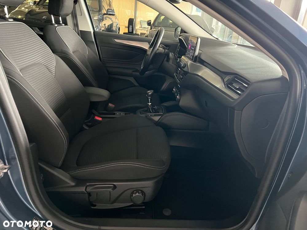 Ford Focus 1.0 EcoBoost Titanium Business - 39