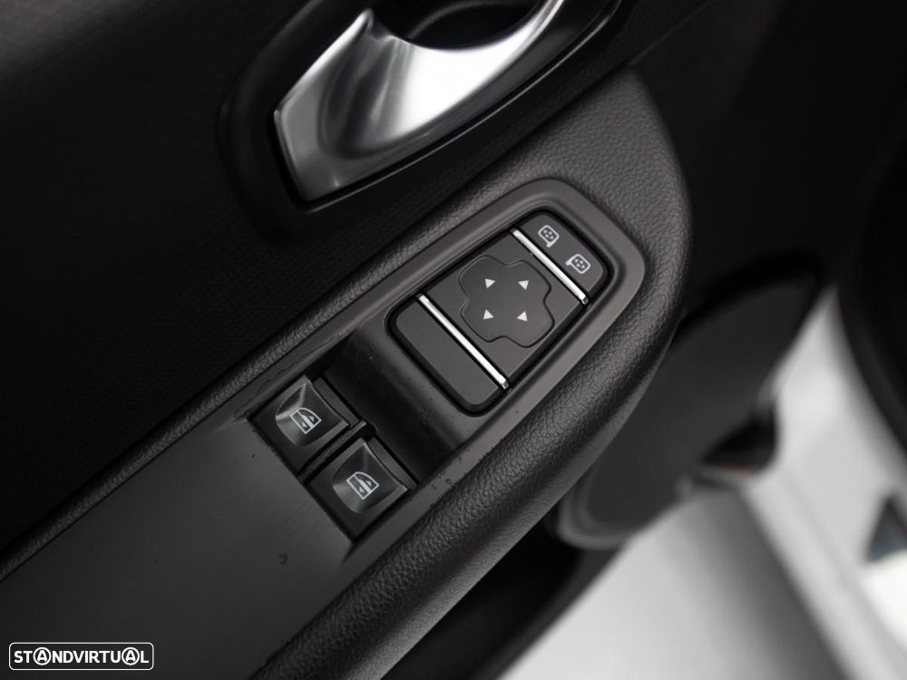 Renault Clio Sport Tourer 1.5 dCi Limited EDition - 13