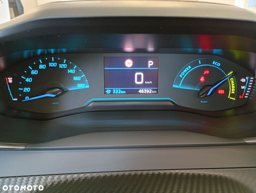 Peugeot 208 50kWh Active - 32