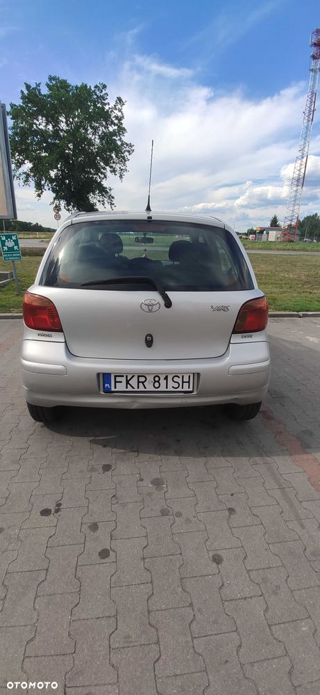 Toyota Yaris - 8