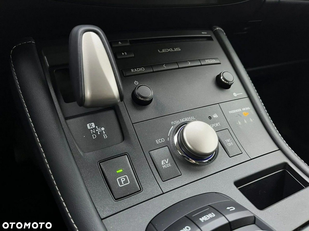 Lexus CT 200h Dynamic Line - 13