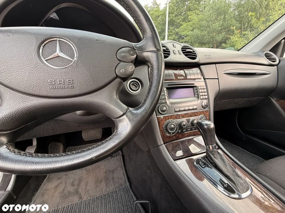 Mercedes-Benz CLK - 21