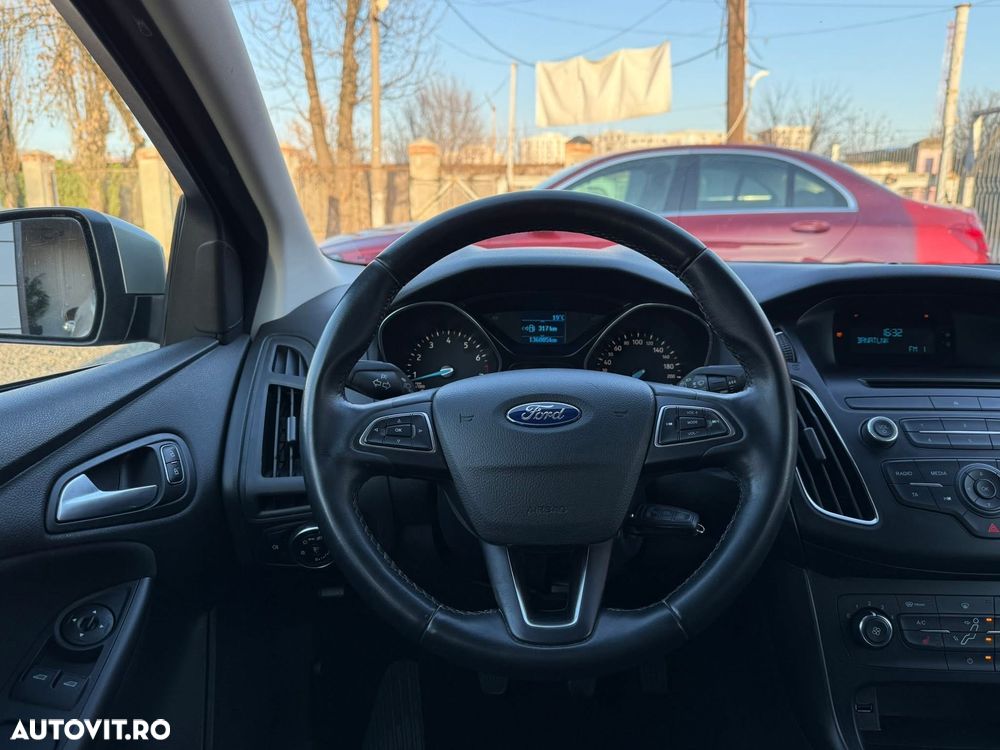 Ford Focus 1.0 EcoBoost Trend - 9