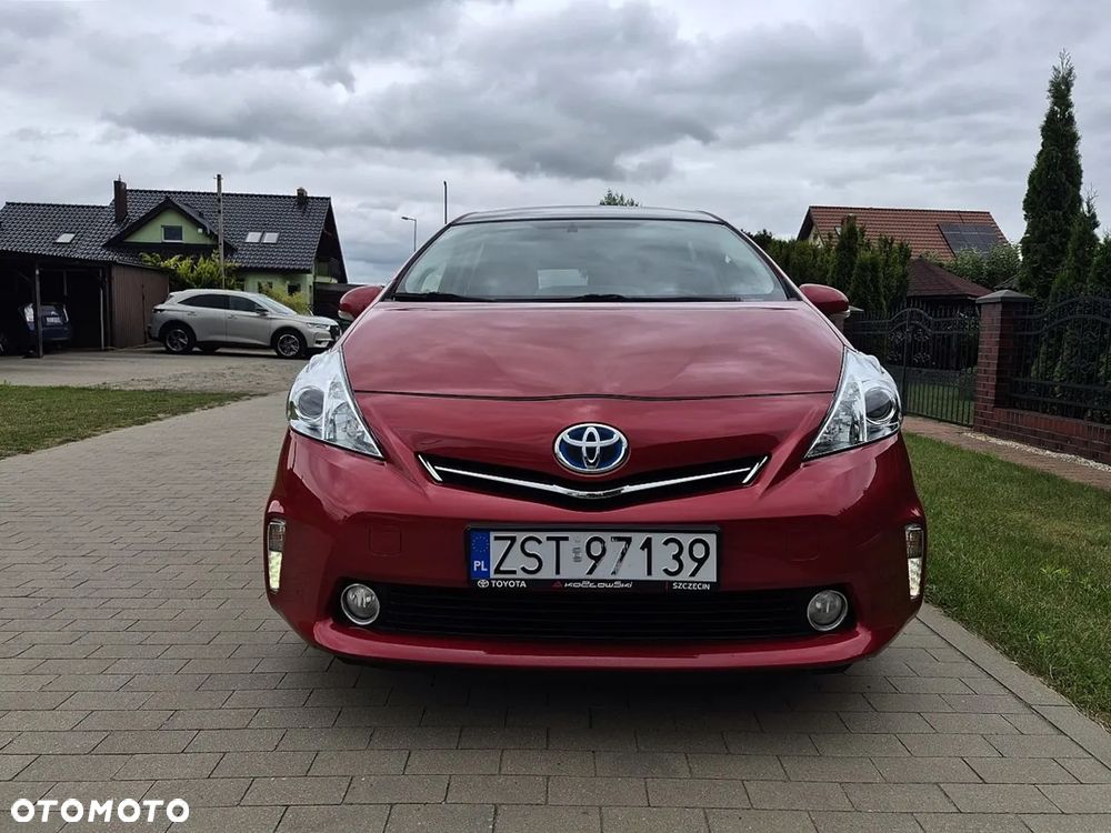 Toyota Prius+ (Hybrid) Life - 19