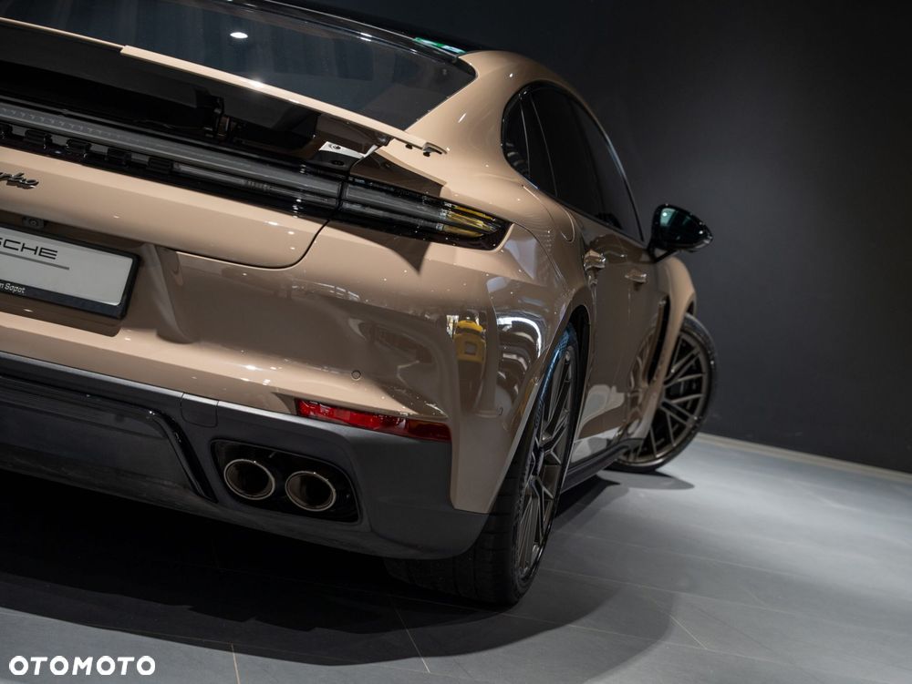 Porsche Panamera 2024