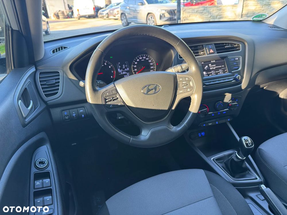 Hyundai i20 - 27
