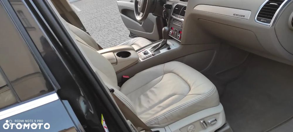 Audi Q7 3.0 TDI DPF quattro tiptronic - 33