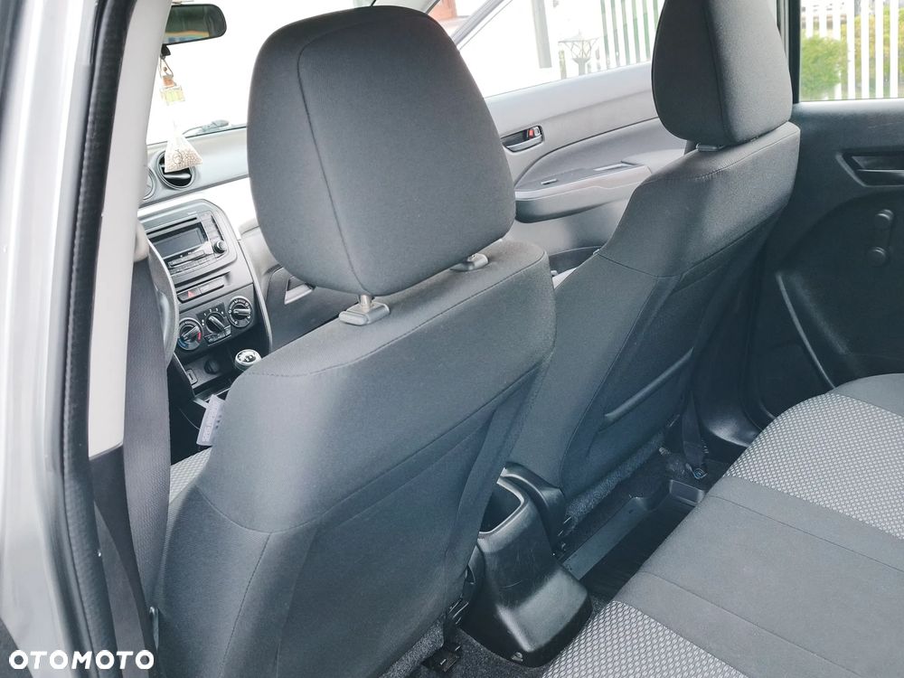 Suzuki Vitara 1.6 Comfort 2WD - 22