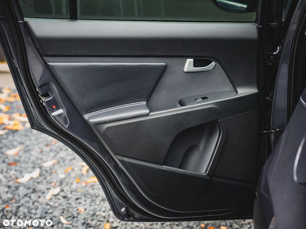 Kia Sportage ver-1-7-crdi-2wd-dream--team-edition - 37