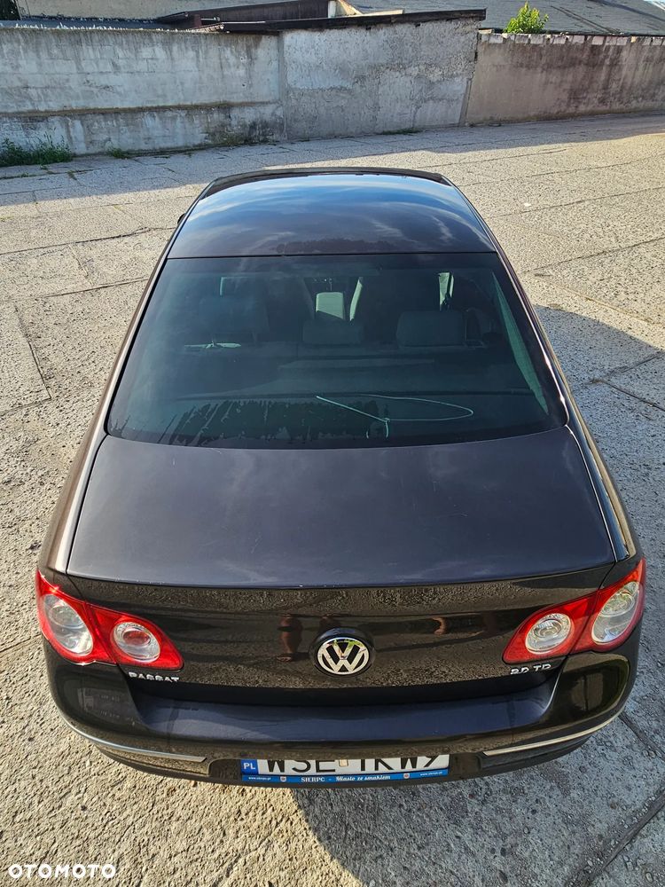 Volkswagen Passat - 8