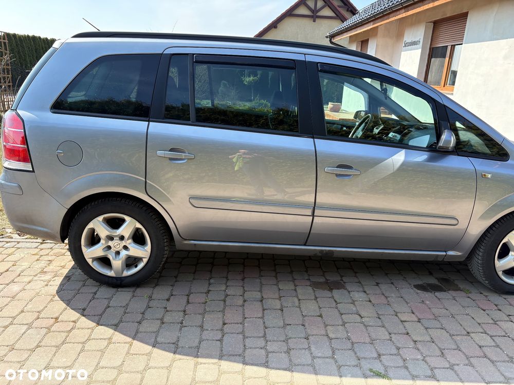 Opel Zafira 1.8 - 7
