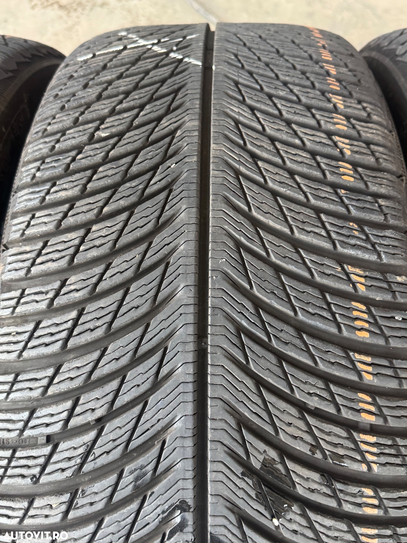 Vând 4 anvelope 275/45/20 Michelin de iarnă ca noi - 4