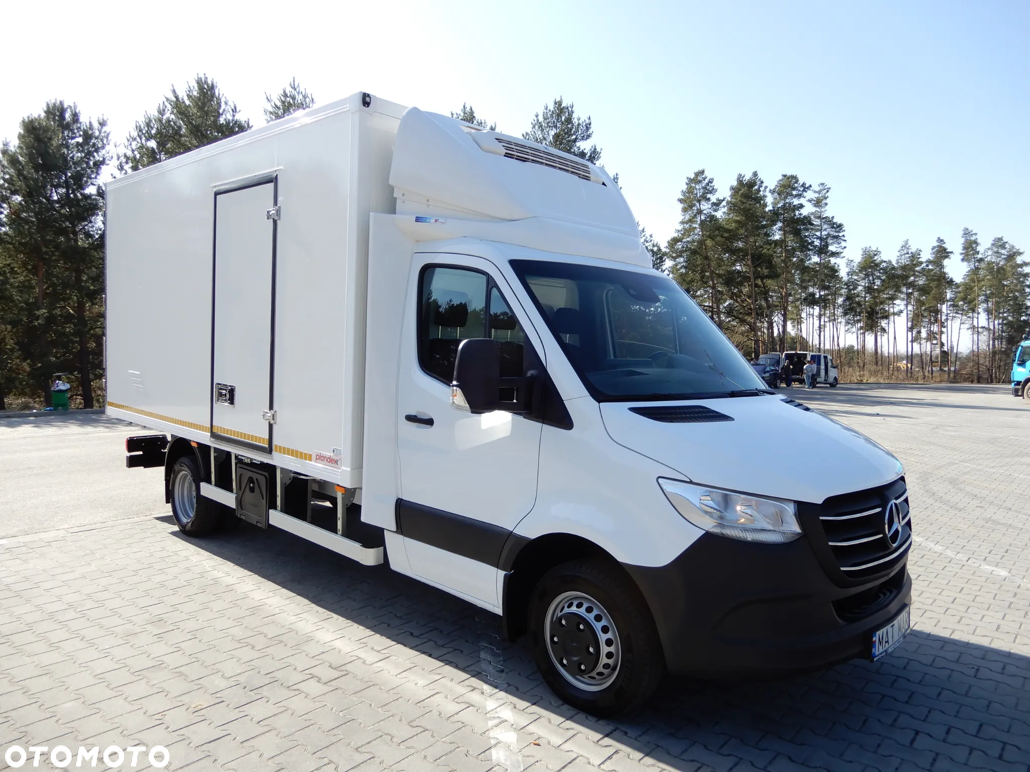 Mercedes-Benz Sprinter 516 CDI 163 KM 2.2 CDI Chłodnia Mroźnia -32*C +29*C Boczne Drzwi x 2 Izoterma PLANDEX 4.19 Cm 8.E.Palet Agregat Thermo King V300 MAX Zasilany Na Postoju V230 Stan Auta Jak NOWY - 8