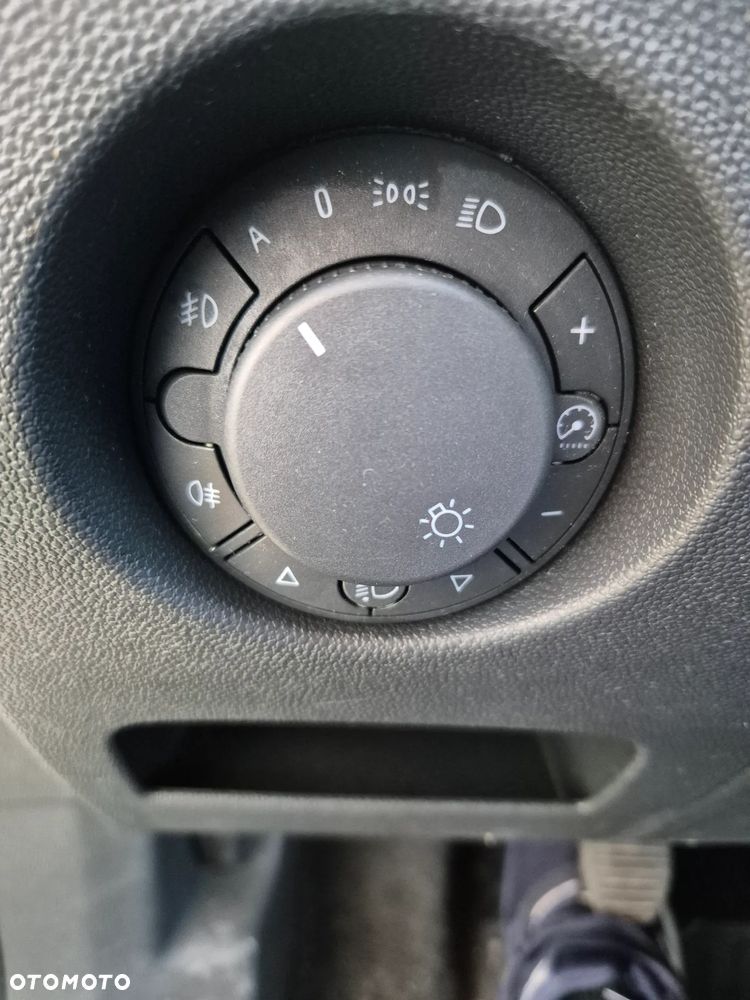 Opel Corsa 1.2 16V Easytronic Cosmo - 11