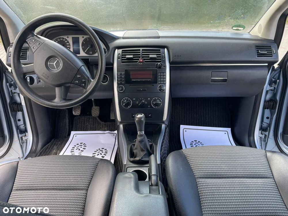 Mercedes-Benz Klasa B 170 Special Edition - 21