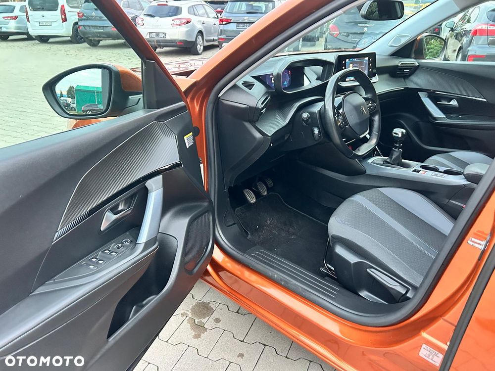 Peugeot 2008 1.2 Pure Tech GPF Active S&S - 19