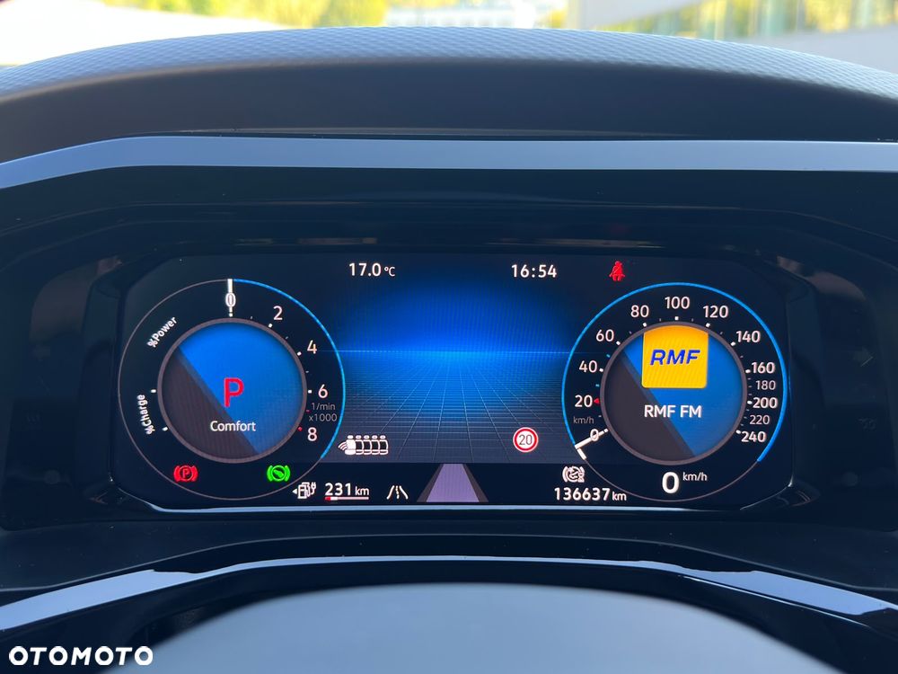 Volkswagen Multivan 1.4 TSI eHybrid PHEV 160kW L2 Style DSG - 17