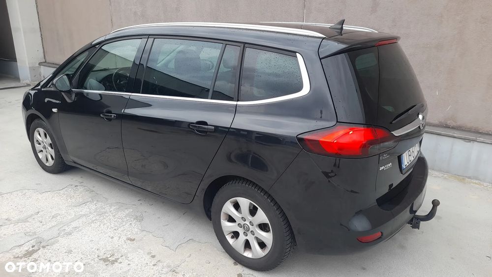 Opel Zafira - 2