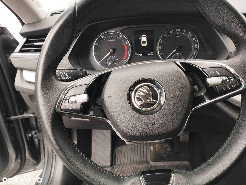 Skoda Octavia - 8