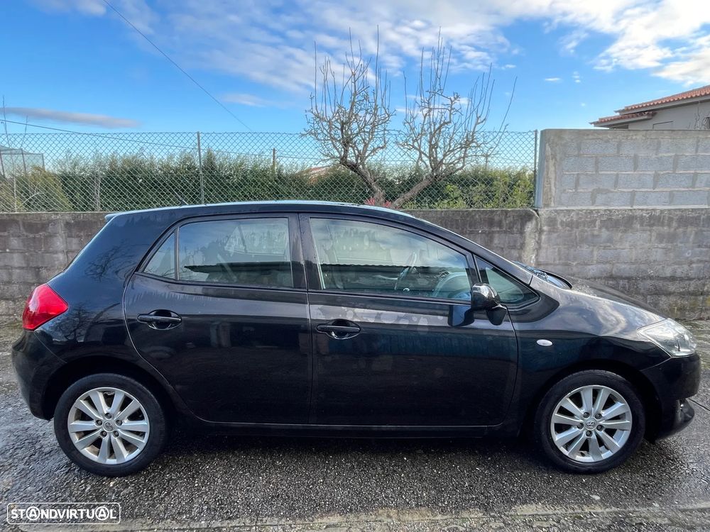 Toyota Auris 1.4 D-4D ACtive - 3