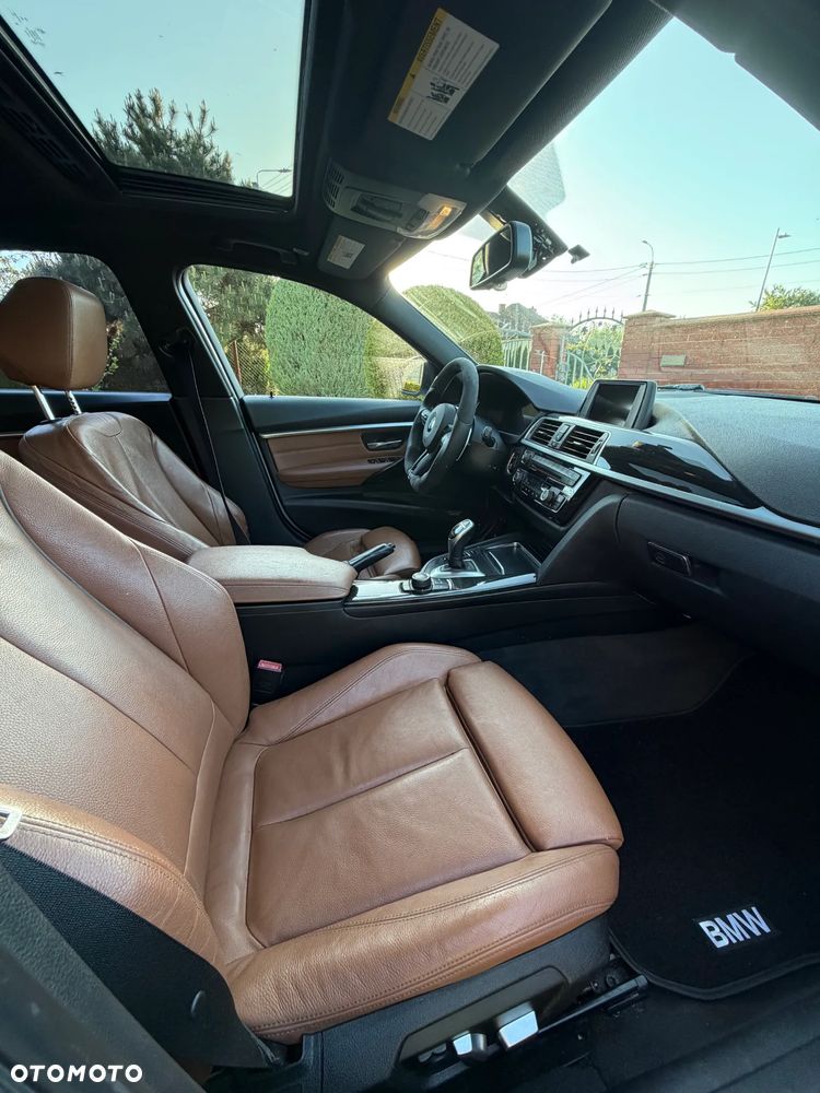BMW Seria 3 330i xDrive Edition M Sport Shadow - 15