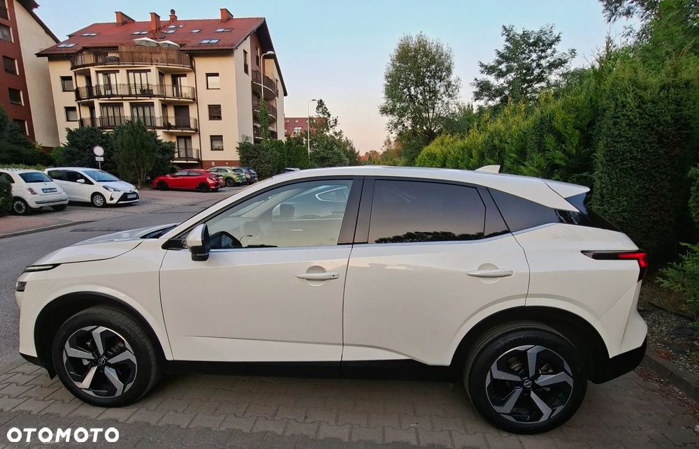 Nissan Qashqai 1.3 DIG-T N-Connecta DCT - 2