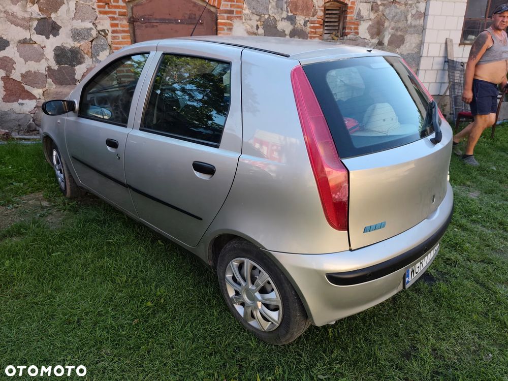 Fiat Punto 1.2 8V - 6